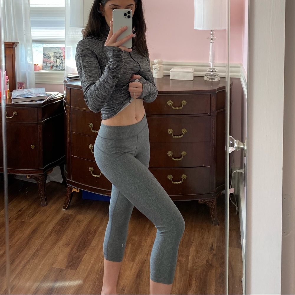 Under Armour cropped leggings